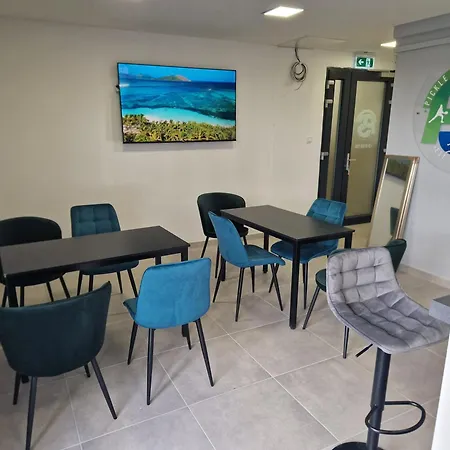 Belvarosi Apartmanhaz דירה