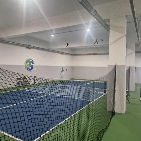 Belvarosi Apartmanhaz * אגר